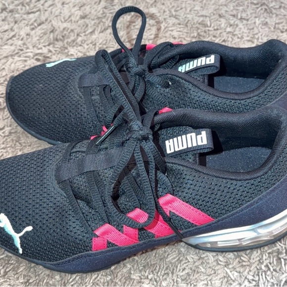 PUMA Women’s Black and Pink Athletic Sneakers - Picture 2 of 3